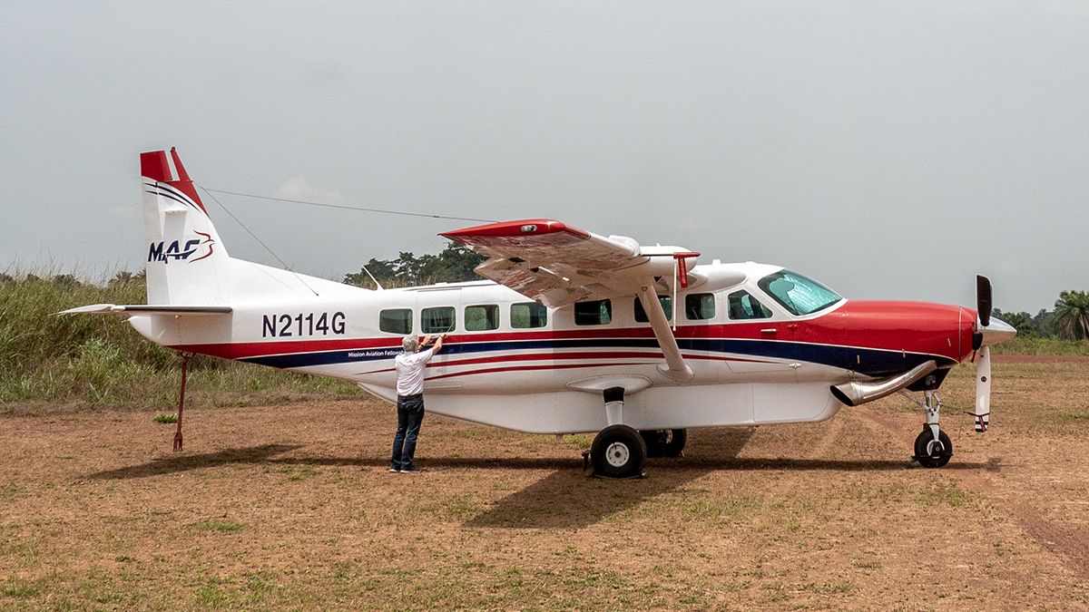 The overhauled Cessna 208 Caravan in Nzérékoré, Guinea which previously operated in Mongolia for 20 years