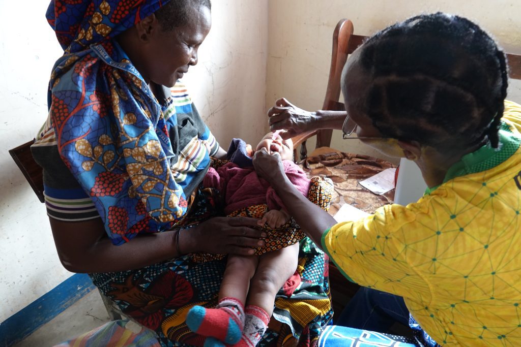 MAF enables medics to administer lifesaving vaccines to isolated children (credit: Jacqueline Mwende)